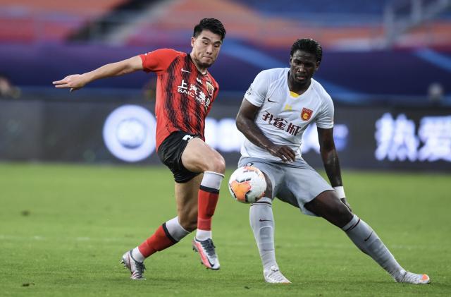 鲁媒：引进石柯有原因 外租卡达尔购新中锋外援？